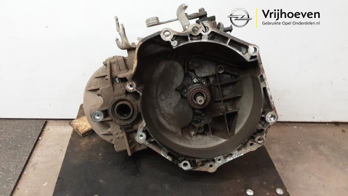 Gebrauchte Getriebe Opel Corsa E 1.6 OPC Turbo 16V Preis € 650,00 Margenregelung angeboten von Autodemontage Vrijhoeven B.V.