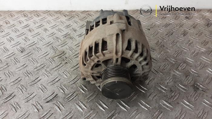 Begagnade Dynamo Opel Corsa E 1.6 OPC Turbo 16V Pris € 100,00 Marginaltabell erbjuds av Autodemontage Vrijhoeven B.V.