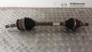 Usagé Arbre de transmission avant gauche Opel Astra K 1.4 Turbo 16V Prix € 100,00 Règlement à la marge proposé par Autodemontage Vrijhoeven B.V.