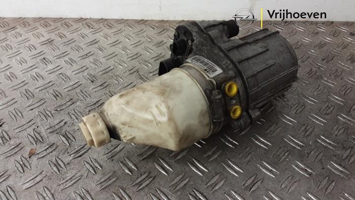 Usagé Pompe de direction Opel Astra H SW (L35) 1.8 16V Prix € 400,00 Règlement à la marge proposé par Autodemontage Vrijhoeven B.V.