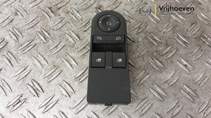 Usados Interruptor combinado de ventanillas Opel Astra H SW (L35) 1.8 16V Precio € 50,00 Norma de margen ofrecido por Autodemontage Vrijhoeven B.V.