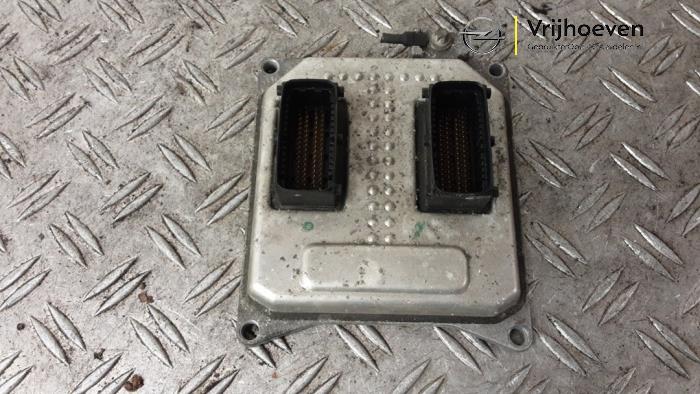 Used Engine management computer Opel Astra H SW (L35) 1.8 16V Price € 250,00 Margin scheme offered by Autodemontage Vrijhoeven B.V.
