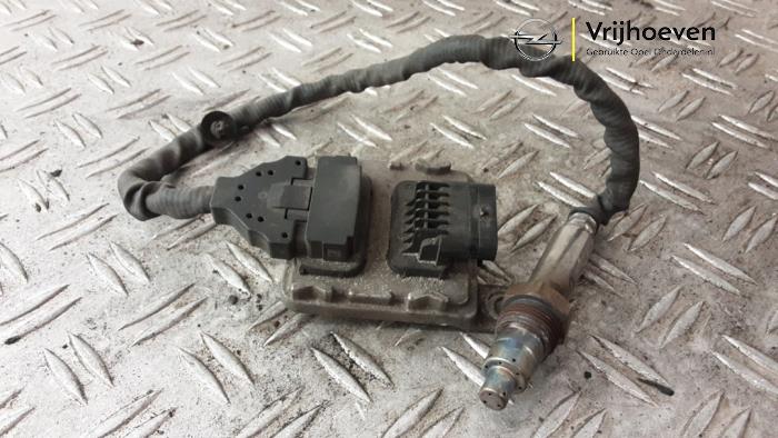 Usados Sensor Nox Opel Insignia Grand Sport 2.0 CDTI 16V Precio € 300,00 Norma de margen ofrecido por Autodemontage Vrijhoeven B.V.