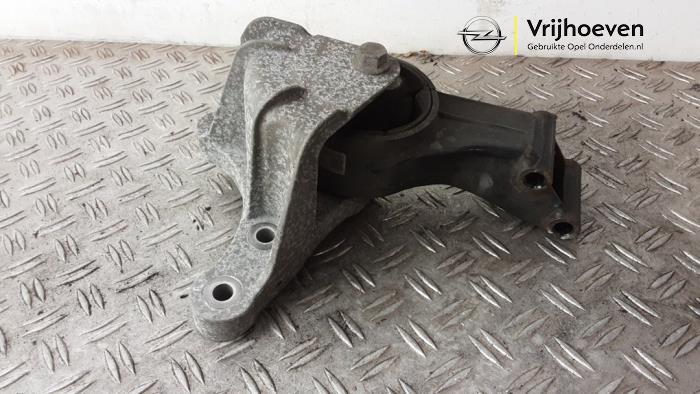 Used Engine mount Opel Insignia Grand Sport 2.0 CDTI 16V Price € 50,00 Margin scheme offered by Autodemontage Vrijhoeven B.V.