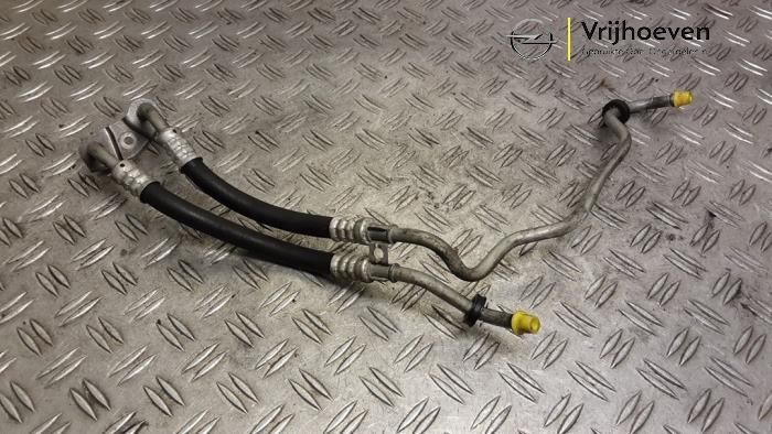 Usagé Conduit (divers) Opel Zafira Tourer (P12) 2.0 CDTI 16V 170 Ecotec Prix € 100,00 Règlement à la marge proposé par Autodemontage Vrijhoeven B.V.