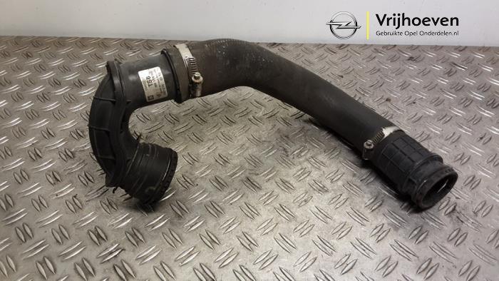 Gebrauchte Intercooler Schlauch Opel Zafira Tourer (P12) 2.0 CDTI 16V 170 Ecotec Preis € 50,00 Margenregelung angeboten von Autodemontage Vrijhoeven B.V.