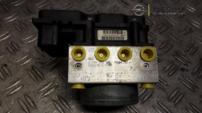 Skontrolowane Pompa ABS Opel Corsa D 1.2 16V Cena € 300,00 Z VAT oferowane przez Autodemontage Vrijhoeven B.V.
