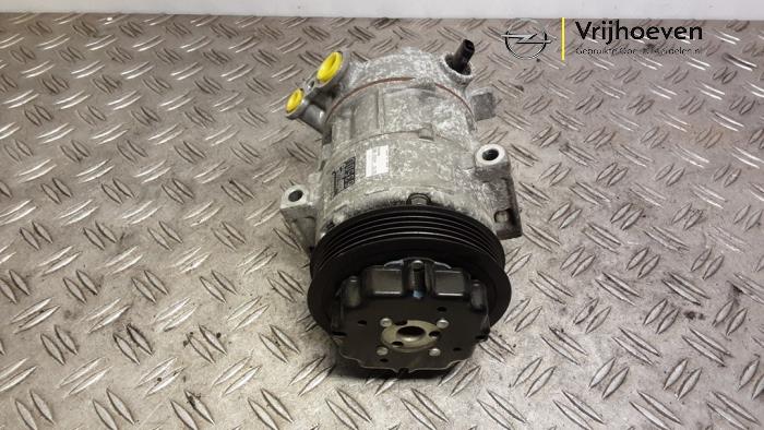 Used Air conditioning pump Opel Corsa E 1.0 SIDI Turbo 12V Price € 150,00 Margin scheme offered by Autodemontage Vrijhoeven B.V.