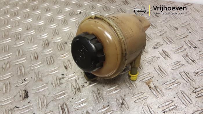 Begagnade Styrservotank Opel Antara (LA6) 3.2 V6 24V 4x4 Pris € 20,00 Marginaltabell erbjuds av Autodemontage Vrijhoeven B.V.
