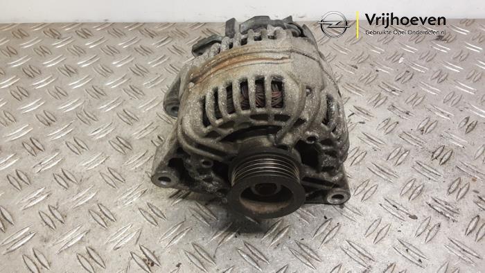Begagnade Dynamo Opel Corsa C (F08/68) 1.2 16V Twin Port Pris € 30,00 Marginaltabell erbjuds av Autodemontage Vrijhoeven B.V.