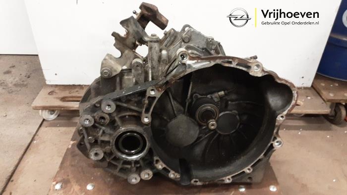 Gebrauchte Getriebe Opel Antara (LA6) 2.0 CDTI 16V 4x2 Preis € 150,00 Margenregelung angeboten von Autodemontage Vrijhoeven B.V.
