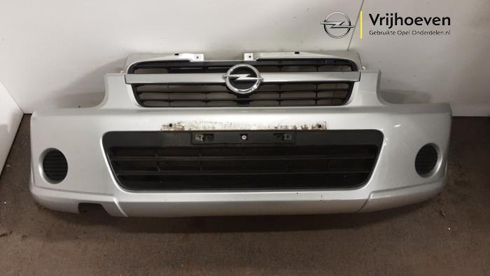 Usados Parachoques Opel Agila (A) 1.2 16V Twin Port Precio € 200,00 Norma de margen ofrecido por Autodemontage Vrijhoeven B.V.