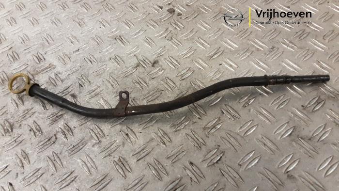 Gebrauchte Ölmessstab Opel Astra H (L48) 1.4 16V Twinport Preis € 30,00 Margenregelung angeboten von Autodemontage Vrijhoeven B.V.