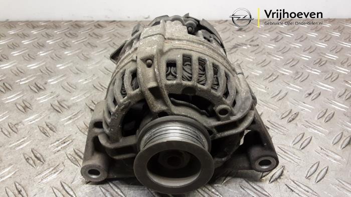 Begagnade Dynamo Opel Agila (A) 1.2 16V Pris € 30,00 Marginaltabell erbjuds av Autodemontage Vrijhoeven B.V.