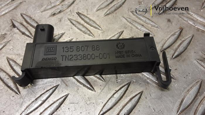 Używane Keyless Entry-Antena Opel Insignia Sports Tourer 1.6 CDTI 16V 136 Cena € 20,00 Procedura marży oferowane przez Autodemontage Vrijhoeven B.V.