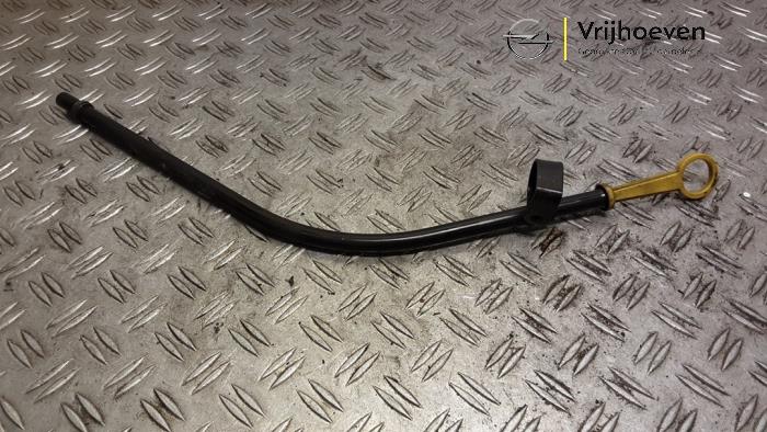 Gebrauchte Ölmessstab Opel Zafira (M75) 1.8 16V Ecotec Preis € 15,00 Margenregelung angeboten von Autodemontage Vrijhoeven B.V.