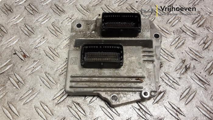 Used Engine management computer Opel Meriva (A) 1.6 16V Price € 400,00 Margin scheme offered by Autodemontage Vrijhoeven B.V.