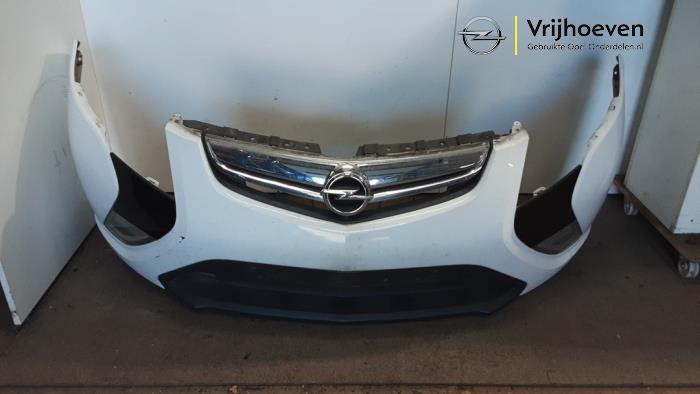 Używane Zderzak przedni Opel Ampera 1.4 16V Cena € 1.000,00 Procedura marży oferowane przez Autodemontage Vrijhoeven B.V.