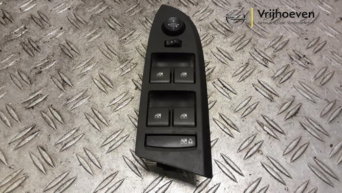 Usados Interruptor combinado de ventanillas Opel Ampera 1.4 16V Precio € 25,00 Norma de margen ofrecido por Autodemontage Vrijhoeven B.V.