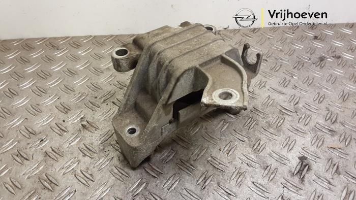 Used Engine mount Opel Ampera 1.4 16V Price € 25,00 Margin scheme offered by Autodemontage Vrijhoeven B.V.
