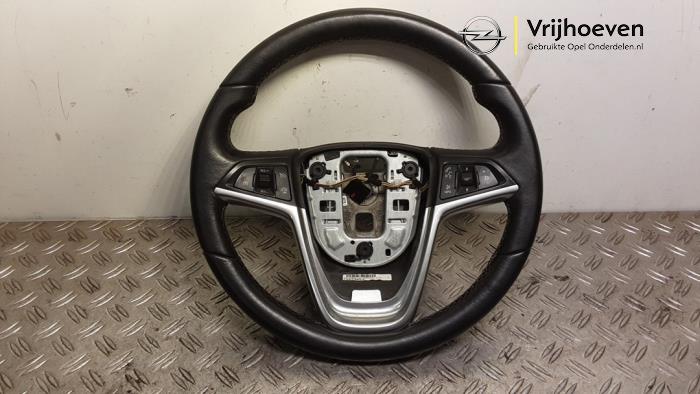 Używane Kierownica Opel Mokka/Mokka X 1.6 16V EcoFlex 4x2 Cena € 100,00 Procedura marży oferowane przez Autodemontage Vrijhoeven B.V.