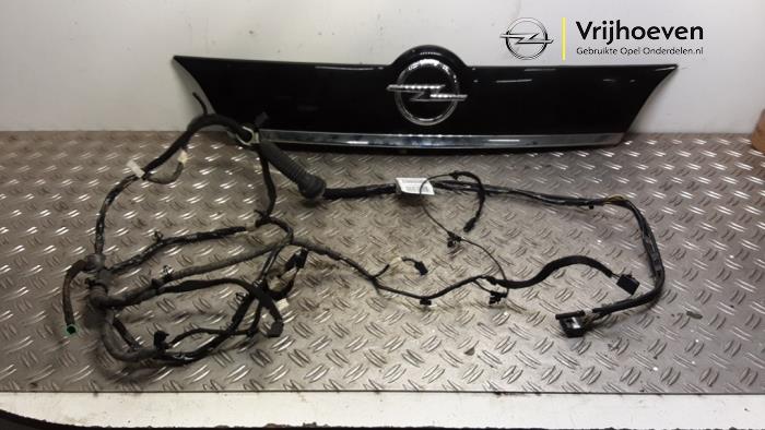 Begagnade Backkamera Opel Meriva (B) 1.4 Turbo 16V ecoFLEX 120 Pris € 300,00 Marginaltabell erbjuds av Autodemontage Vrijhoeven B.V.