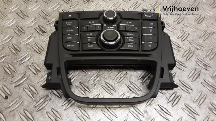 Używane Panel obslugi radia Opel Meriva (B) 1.4 16V Ecotec Cena € 50,00 Procedura marży oferowane przez Autodemontage Vrijhoeven B.V.
