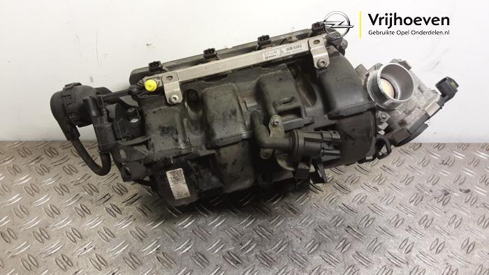 Używane Kolektor dolotowy Opel Meriva (B) 1.4 16V Ecotec Cena € 450,00 Procedura marży oferowane przez Autodemontage Vrijhoeven B.V.