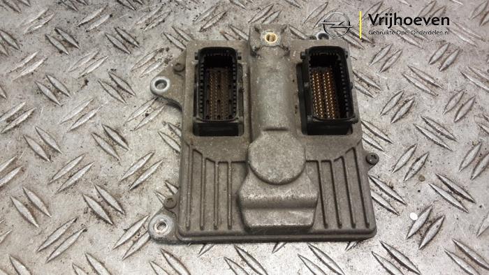 Used Engine management computer Opel Zafira (M75) 2.2 16V Direct Ecotec Price € 150,00 Margin scheme offered by Autodemontage Vrijhoeven B.V.