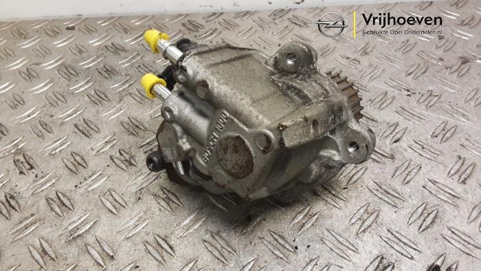 Gebrauchte Dieselpumpe Opel Insignia Sports Tourer 2.0 CDTI 16V Preis € 175,00 Margenregelung angeboten von Autodemontage Vrijhoeven B.V.