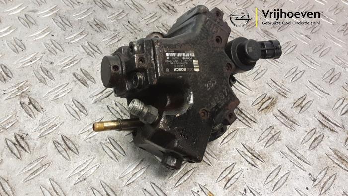 Begagnade Dieselpump Opel Combo 1.3 CDTI 16V ecoFlex Pris € 125,00 Marginaltabell erbjuds av Autodemontage Vrijhoeven B.V.