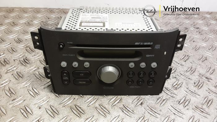 Używane Modul radiowy Opel Agila (B) 1.0 12V Cena € 40,00 Procedura marży oferowane przez Autodemontage Vrijhoeven B.V.