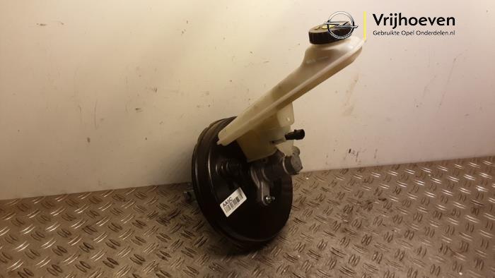 Usagé Assistant de freinage Opel Karl 1.0 12V Prix € 100,00 Règlement à la marge proposé par Autodemontage Vrijhoeven B.V.