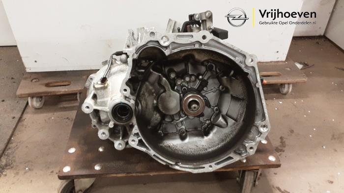Gebrauchte Getriebe Opel Karl 1.0 12V Preis € 250,00 Margenregelung angeboten von Autodemontage Vrijhoeven B.V.