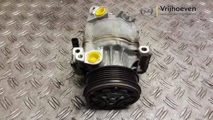 Usagé Compresseur de clim Opel Karl 1.0 12V Prix € 75,00 Règlement à la marge proposé par Autodemontage Vrijhoeven B.V.