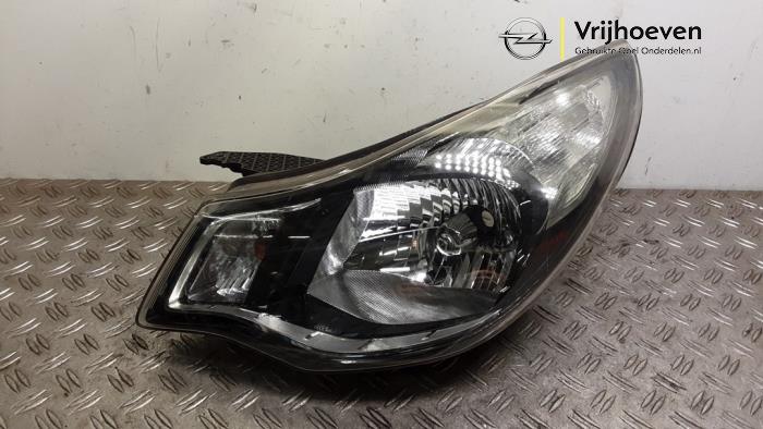 Używane Reflektor lewy Opel Karl 1.0 12V Cena € 300,00 Procedura marży oferowane przez Autodemontage Vrijhoeven B.V.