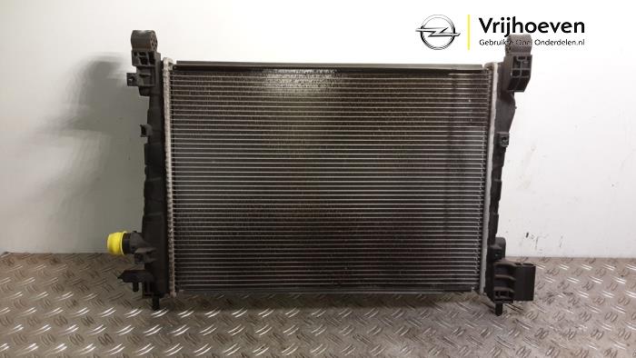 Usagé Radiateur Opel Karl 1.0 12V Prix € 50,00 Règlement à la marge proposé par Autodemontage Vrijhoeven B.V.