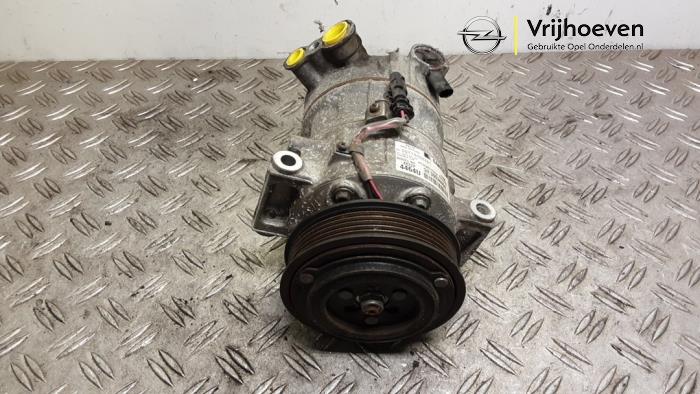 Usagé Pompe clim Opel Zafira Tourer (P12) 2.0 CDTI 16V 170 Ecotec Prix € 70,00 Règlement à la marge proposé par Autodemontage Vrijhoeven B.V.