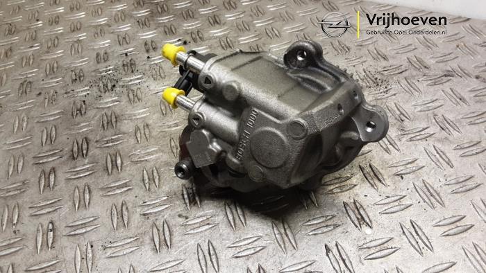 Gebrauchte Kraftstoffpumpe Mechanisch Opel Zafira Tourer (P12) 2.0 CDTI 16V 170 Ecotec Preis € 150,00 Margenregelung angeboten von Autodemontage Vrijhoeven B.V.