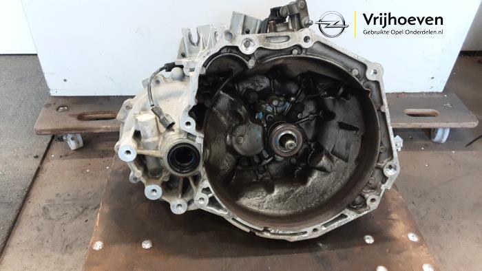 Begagnade Växellåda Opel Karl 1.0 12V Pris € 275,00 Marginaltabell erbjuds av Autodemontage Vrijhoeven B.V.