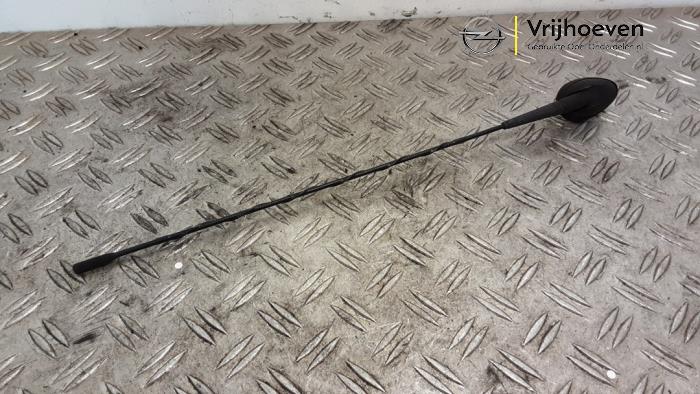 Używane Antena Opel Agila (B) 1.2 16V Cena € 25,00 Procedura marży oferowane przez Autodemontage Vrijhoeven B.V.