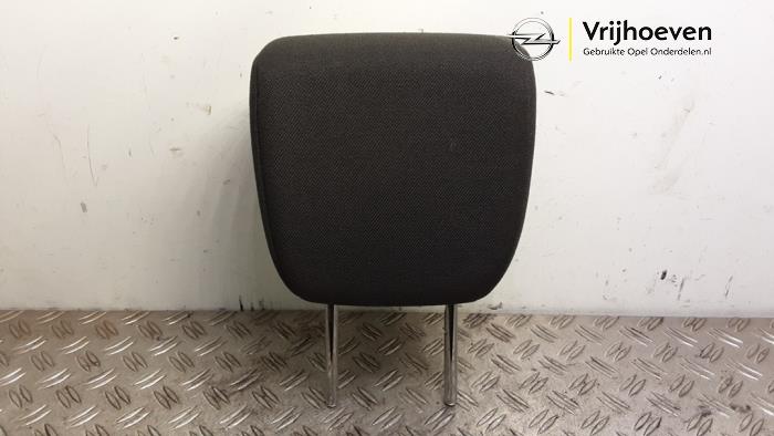 Używane Zaglówek Opel Agila (B) 1.2 16V Cena € 50,00 Procedura marży oferowane przez Autodemontage Vrijhoeven B.V.