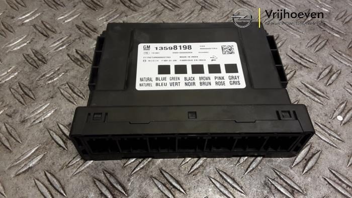 Used Body control computer Opel Karl 1.0 12V Price € 80,00 Margin scheme offered by Autodemontage Vrijhoeven B.V.