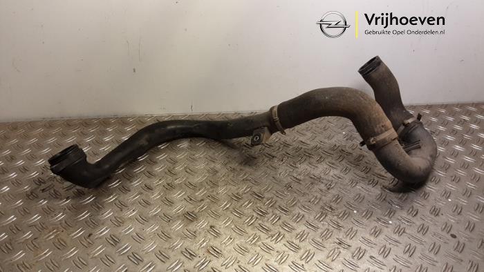 Gebrauchte Intercooler Rohr Opel Combo 1.6 CDTI 16V Preis € 50,00 Margenregelung angeboten von Autodemontage Vrijhoeven B.V.
