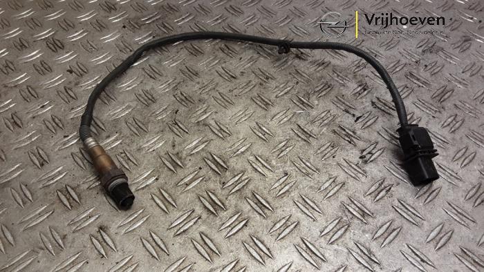 Używane Sonda lambda Opel Agila (B) 1.0 12V Cena € 30,00 Procedura marży oferowane przez Autodemontage Vrijhoeven B.V.
