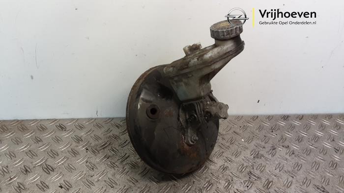 Usagé Servo frein Opel Agila (B) 1.2 16V Prix € 75,00 Règlement à la marge proposé par Autodemontage Vrijhoeven B.V.