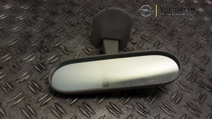 Używane Lusterko wewnetrzne Opel Agila (B) 1.0 12V Cena € 20,00 Procedura marży oferowane przez Autodemontage Vrijhoeven B.V.