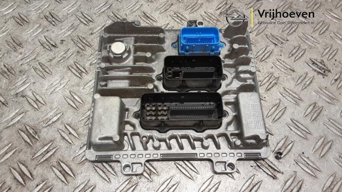 Used Engine management computer Opel Mokka/Mokka X 1.6 CDTI 16V 4x2 Price € 100,00 Margin scheme offered by Autodemontage Vrijhoeven B.V.