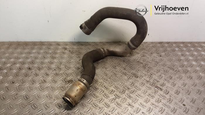 Usagé Tube intercooler Opel Mokka/Mokka X 1.6 CDTI 16V 4x2 Prix € 100,00 Règlement à la marge proposé par Autodemontage Vrijhoeven B.V.