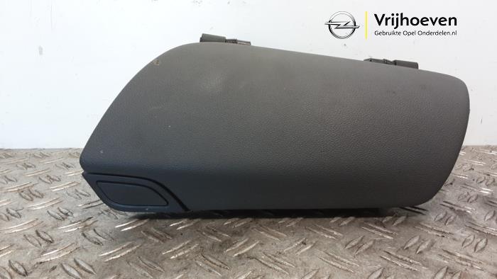 Begagnade Handskfack Opel Mokka/Mokka X 1.6 CDTI 16V 4x2 Pris € 75,00 Marginaltabell erbjuds av Autodemontage Vrijhoeven B.V.